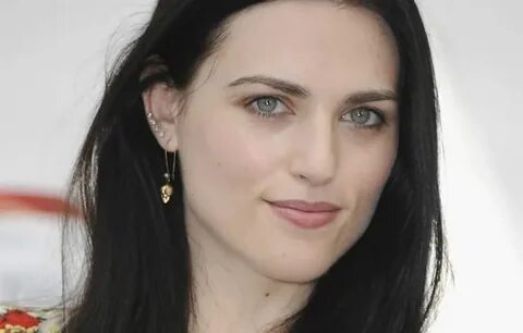 Katie McGrath's Body Measurements Including Breasts, Height 