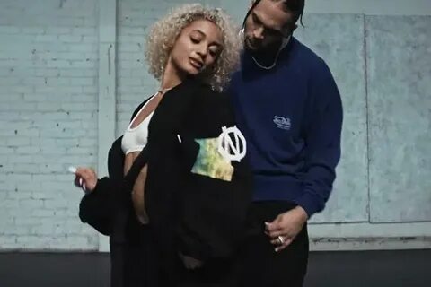 Video: DaniLeigh feat. Chris Brown - 'Easy (Remix)' Chris br