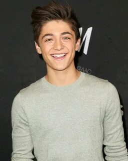 Asher Angel Networth 2020, Height, Weight, Relationship & Fu