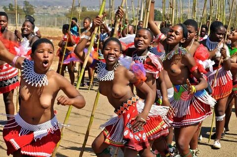 Zulu and Swazi girls dance for their king Zulu women, Vintag