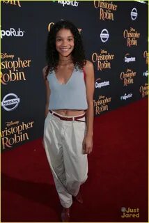 Navia Robinson Wears Giant Red Bow at 'Christopher Robin' Pr