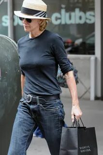 MEG RYAN in New York - HawtCelebs