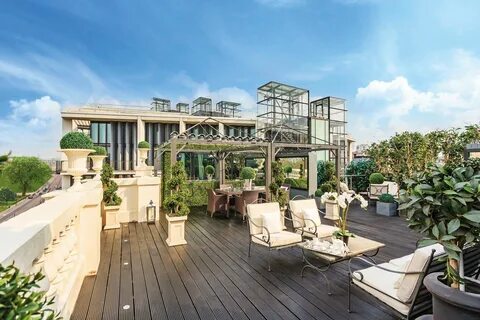 Rihanna Lived in This $52 Million London Penthouse