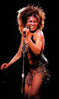 Tina Turner! - 'Roll me daddy like you roll your flour dough