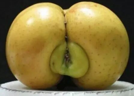 This apple looks rather stinky. 