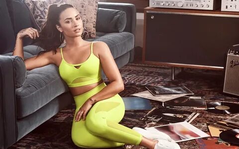 Demi Lovato Fitness Fabletics Outfit Minecraft Skin