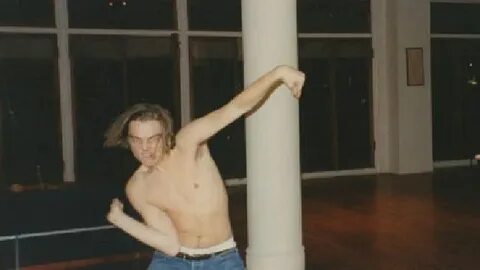 Leo doing karate is my favourite Leonardo dicaprio 90s, Youn