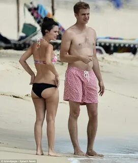 Rachel Bilson shows off bump on Barbados beach with Hayden C