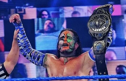 Jeff Hardy se corona Campeón Intercontinental de WWE Superlu