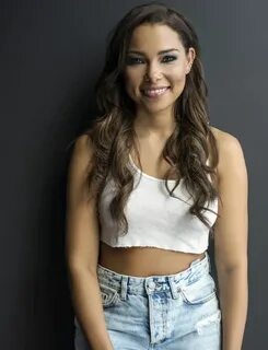 Pin op Jessica Parker Kennedy sexy
