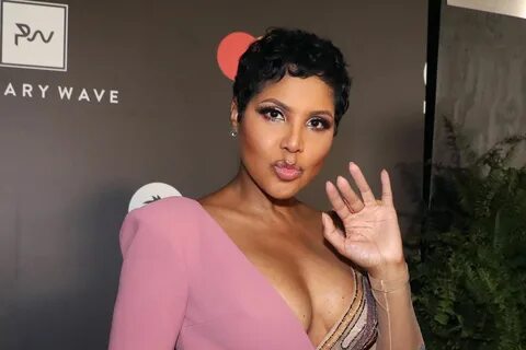 Toni Braxton Looks Mind-Blowing In Her Latest Photos And Cli