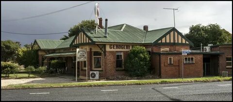 File:Gerogery Hotel near Albury NSW-1 (39835351530).jpg - Wi