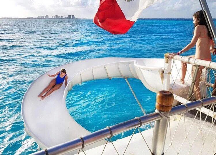 Dancer Cruise Cancun в Instagram: "Who is next down the slide? #dancer...