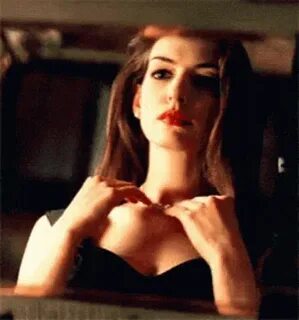 Anne Hathaway Pretty GIF - Anne Hathaway Pretty Beautiful - 