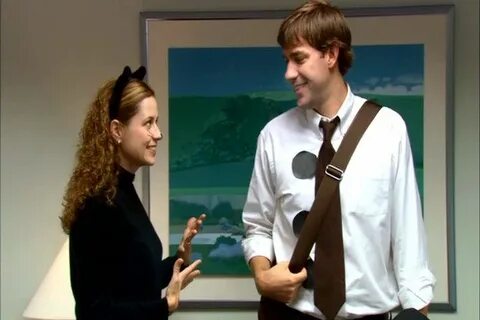 Every Outfit Pam Beesly Has Ever Worn Office halloween costu