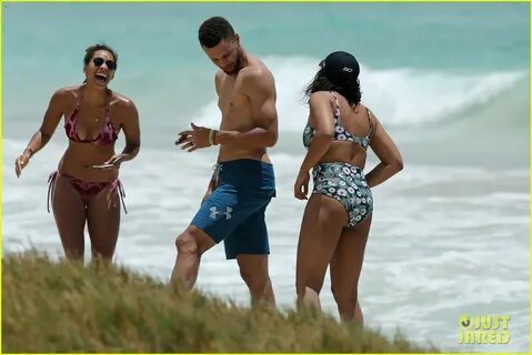 Shirtless Stephen Curry Hits the Beach with Wife Ayesha!: Ph