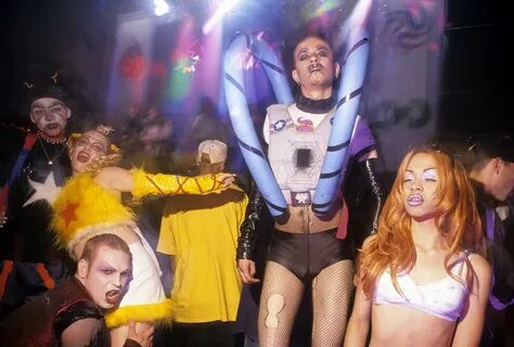 Photos That Show How '90s Rave Culture Really Looked Like - 