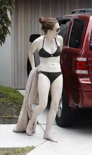 49 hottest photos of Julianne Moore in a bikini make you fal