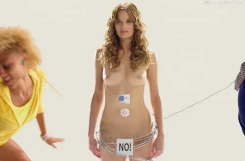 Cathy Cliften Nude And Full Frontal As Ibabe In Movie 43 - P