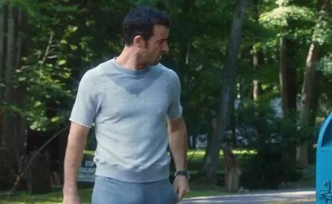 GIFs Of The Sweet Potato In Justin Theroux's Sweatpants On T