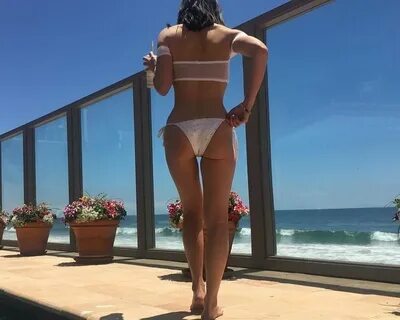 Olivia Munn Ass And Nips Bikini Pics FappeningXXX