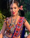 Munmun Dutta looks alluring in her latest traditional outfit