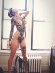 Голые женщины с татуировками (70 фото) - Порно фото голых де