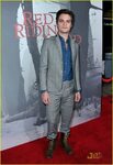 Shiloh Fernandez Premieres 'Red Riding Hood': Photo 2526278 