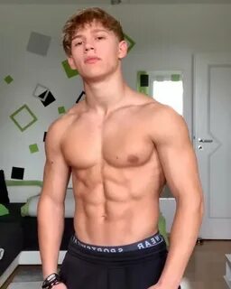 #teenmuscle. pic.twitter.com/GzDjoKwP7W. 