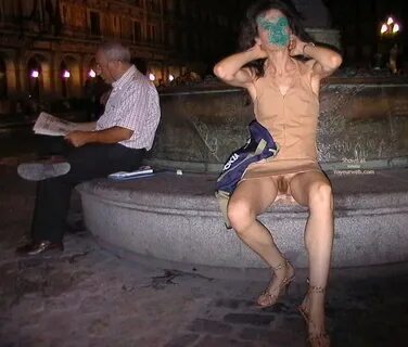 Nude oops in public