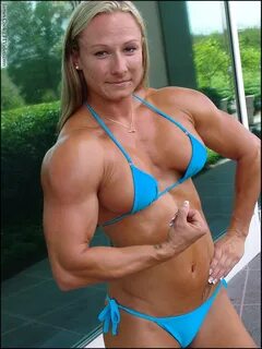 FTVideo.com female bodybuilders flexing, video clips, photos