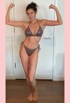 Teri Hatcher Shows Off RIPPED Bikini Bod After 8 Week Fitnes