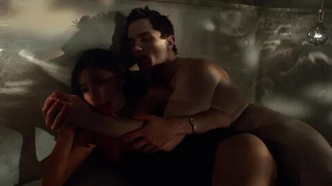 ausCAPS: Sam Witwer shirtless in Being Human 2-05 "Addicted 