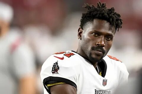 Antonio Brown Net Worth: Career & Earnings Of The Footballer