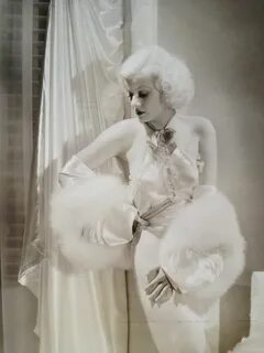 Jean Harlow Hollywood gowns, Hollywood, Glamour