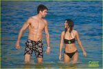 Victoria Justice & Pierson Fode Look So In Love on Vacation: