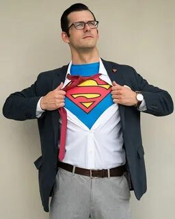 Superman Clark Kent Kostüm selber machen - maskerix.de Super