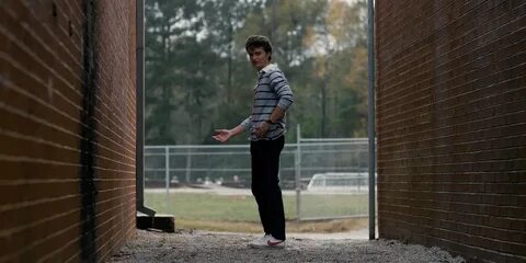 Nike Shoes With Red Logo Worn By Joe Keery (Steve Harrington