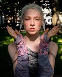 Hunter Schafer Height Weight Body Stats Age Family Facts