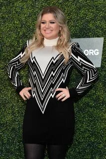 KELLY CLARKSON at USTA Foundation Opening Night Gala in New 