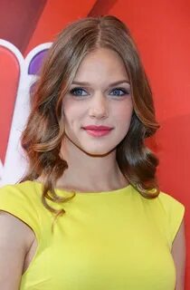 Tracy Spiridakos Tracy spiridakos, Long hair styles, Long cu