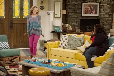 Bridgit Mendler - Good Luck Charlie Season 4 Stills - ☆ Favo