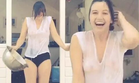 Black t shirt huge boob girl ice bucket challenge