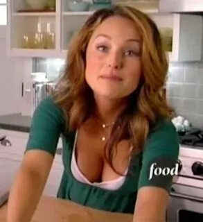 giada de laurentiis, cleavage MOTHERLESS.COM ™