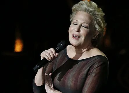 Bette Midler defends Ariana Grande’s row with Grammys boss