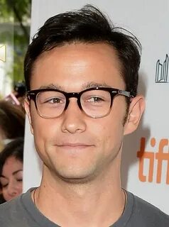 33 Celebrities in Geeky Glasses That Are Chic - Clicky Pix J