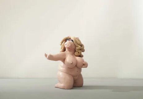 Sculptures Emilio Rangel Miss Piggy My XXX Hot Girl