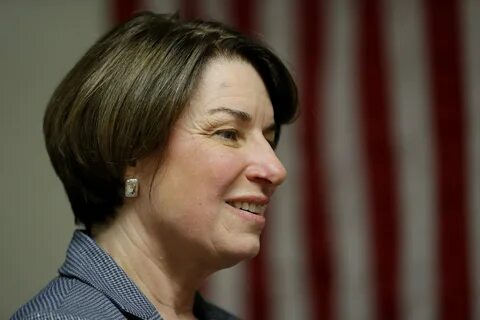 2020 Democratic hopeful Klobuchar backs legalizing marijuana