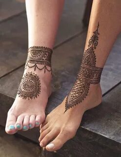 couples-idea-for-cute-henna-feet-tattoos-mandala-and-ankle-b