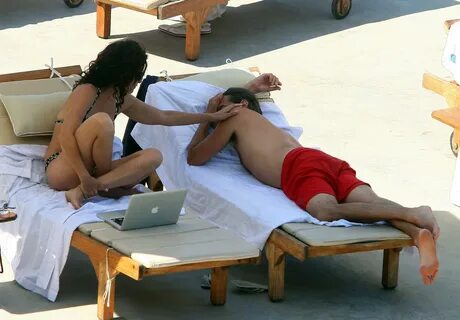 Lisa Edelstein - Bikini in Italy-02 GotCeleb